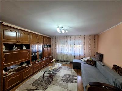 Apartament decomandat cu 3 camere | Parter inalt, pe Bulevardul Muncii